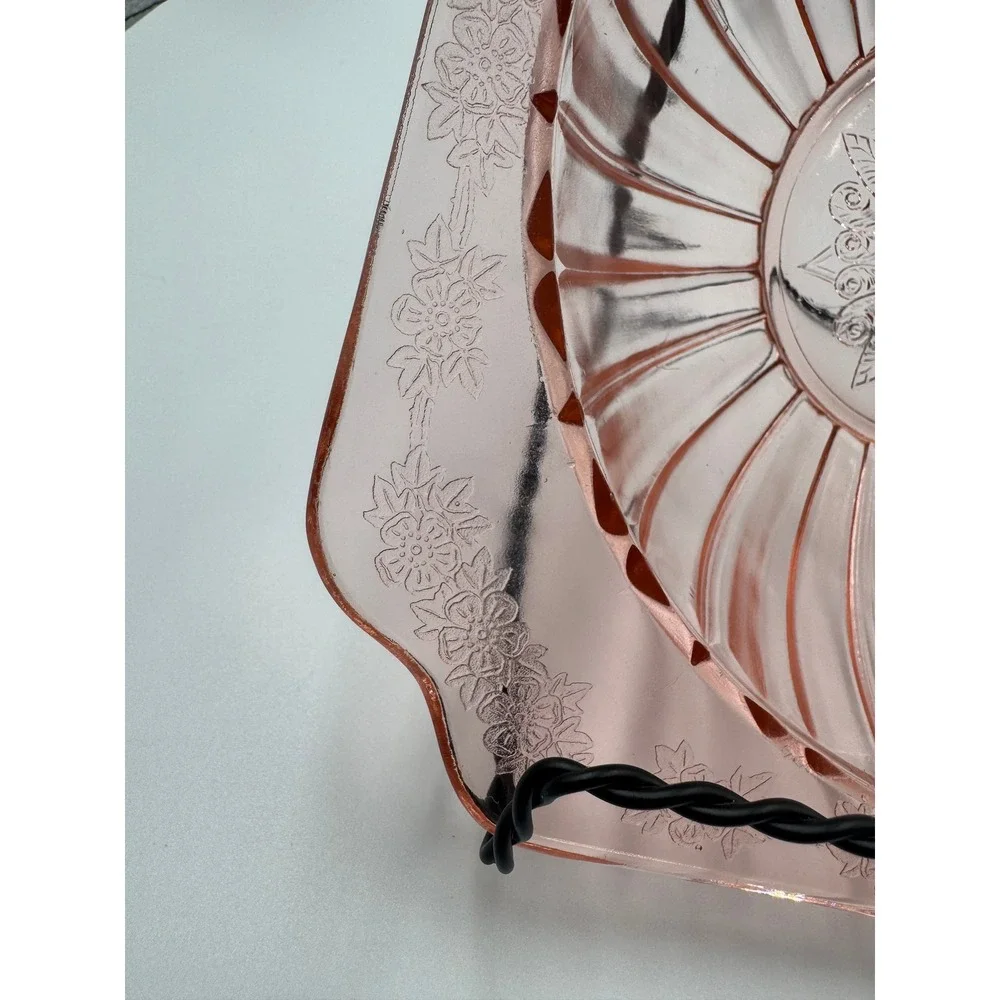 Jeannette Glass Adam Pink Depression Glass Square Scalloped‎ Ribbed Floral Bowl